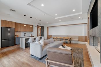 Entertainment lounge
